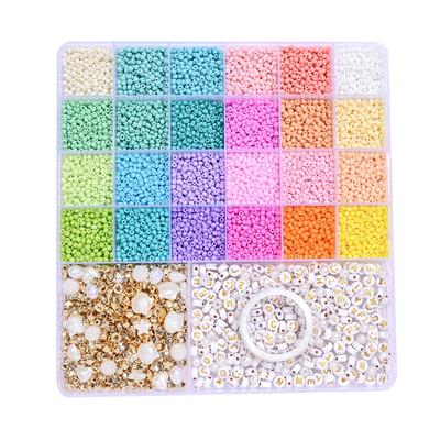 3mm米珠+6mm金珠/珍珠+字母珠+隔珠+米白珠+线26格 - OBL10400882