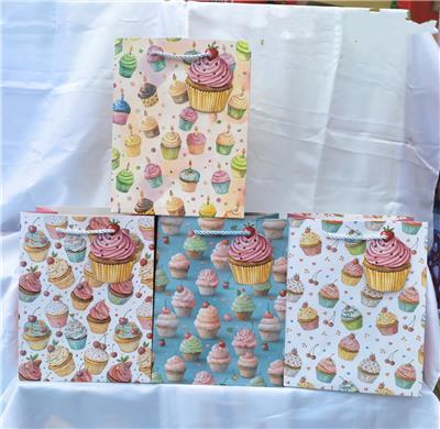 大号4款烫金礼品袋 - OBL10426364