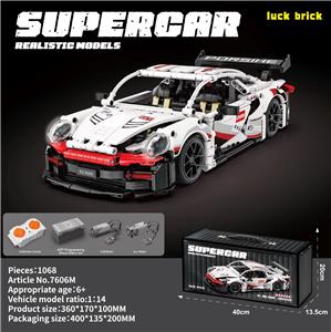 1:14保时杰
911[英文货柜盒+
锂电遥控] - OBL10466209