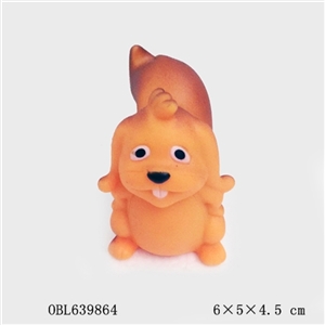 浴室戏水动物松鼠 - OBL639864