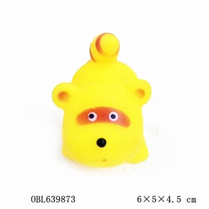 浴室戏水动物狗熊 - OBL639873
