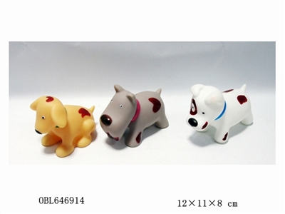 Three water toys - OBL646914