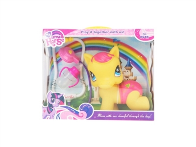 Ma Baobao (MAO) climb with the receiver bottle - OBL666183