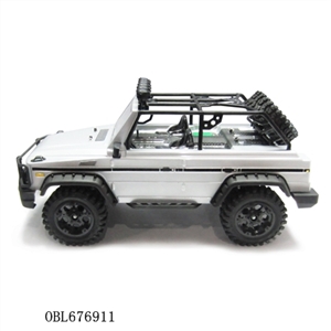 Climbing car all-wheel-drive simulation - OBL676911