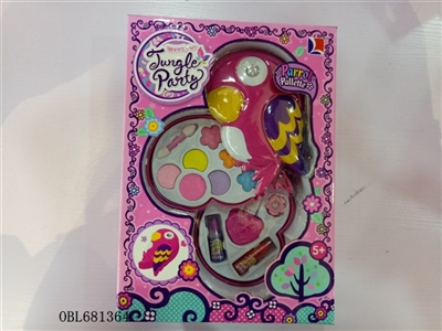 The parrot cosmetics on the second floor - OBL681364