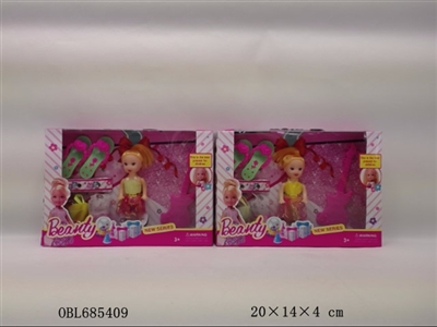 Three inches barbie outfit and accessories - OBL685409