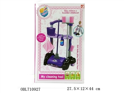 The girl clean the car - OBL710927