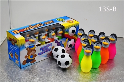 Penguin football, bowling - OBL719666