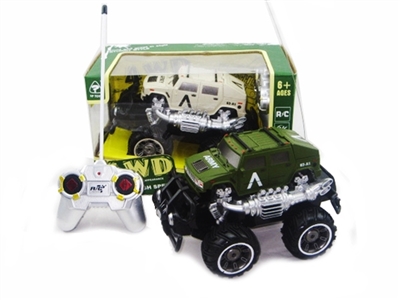 Cross-country humvees - OBL720236