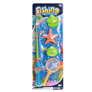 Chain on the swimming fish - OBL720605