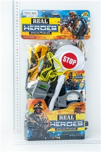 军事警察套装 - OBL770170