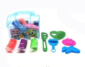 Small plastic boxes of 12 color on the mud - OBL805464
