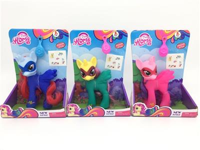 High-grade large horse with three conventional comb with stickers - OBL814447