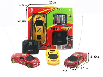四通仿真遥控车带灯光1:24 - OBL817528