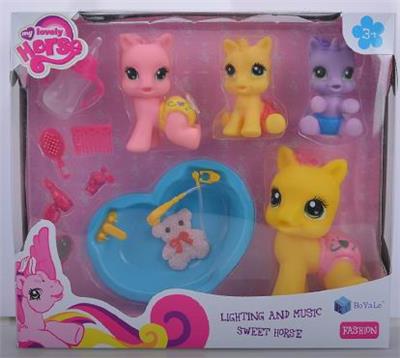 HORSE AND PEACH BATH - OBL828062