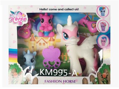 CHINESE WAR HORSES WITH WASHING ORNAMENTS. - OBL847504