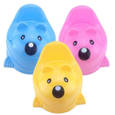 THE BEAR SITS ON THE URINATOR - OBL867734