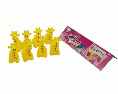 8只搪胶长颈鹿 - OBL883574