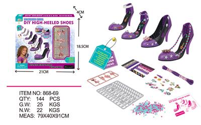 A PAIR OF HIGH HEELS - OBL891099