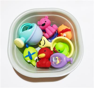 24方盆配搪胶动物 - OBL978280