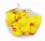 OBL10009405 - 洗澡戏水小黄鸭发声小鸭子玩具游泳池浴室鸭仔（花）（带哨子）