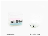 OBL653594 - 发泄小动物