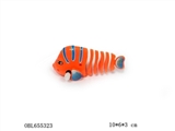 OBL655323 - Chain on the goldfish