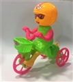 OBL668227 - Chain on the tricycle