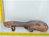 OBL671633 - Backpack brown wood grain wire plays the guitar