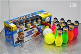 OBL719652 - Penguin bowling