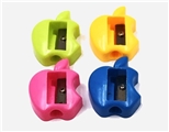 OBL734183 - Four small apple bags pack 1 pencil sharpener