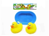 OBL764733 - 大龙船鸭两只装配浴盆