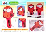 OBL812266 - The spider hands grip the fan (1)
