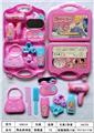 OBL817688 - Accessories receive a case