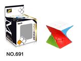 OBL820938 - TWIST CUBE / SOLID COLOR