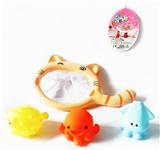 OBL913555 - 搪胶海洋动物
配渔捞浴室玩
具(可喷水)