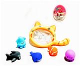 OBL913580 - 搪胶海洋动物
配渔捞浴室玩
具（水母和乌
贼动物可喷水
）